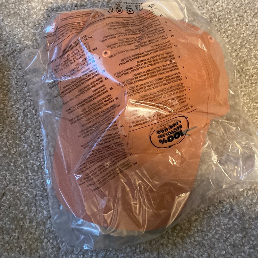 New Reebok pink cap
